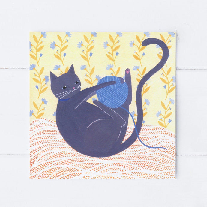 Wholesale - SS068 Cat With Wool 150x150mm, Pack of 6 Greeting Cards